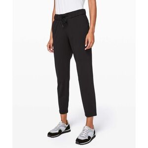 Lululemon On The Fly 7/8 Pant Black Size 4